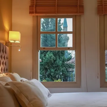 Pleasant Flat With Jacuzzi Near Hadrian's Gate Antalya