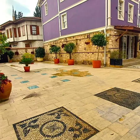Pleasant Flat With Jacuzzi Near Hadrian's Gate Apartman Antalya