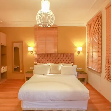Apartament Pleasant Flat With Jacuzzi Near Hadrian's Gate
