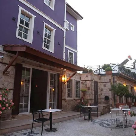 Pleasant Flat With Jacuzzi Near Hadrian's Gate Antalya